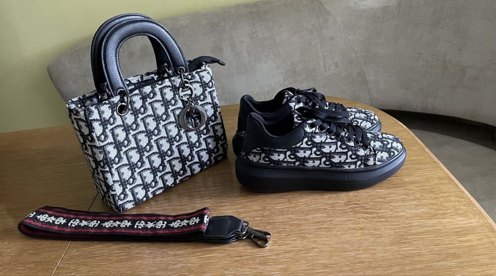 Набір сумка з кросівками, разом 800 грн!