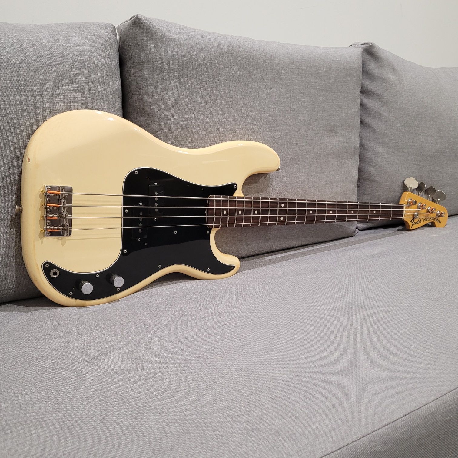 Fender Precision Bass Japan 70 Reissue