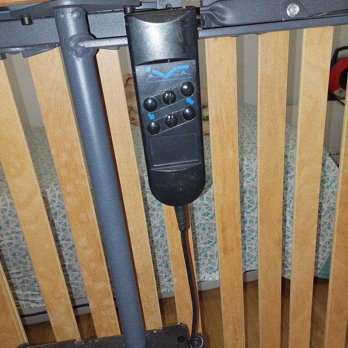 Cama articulada motor e comando
