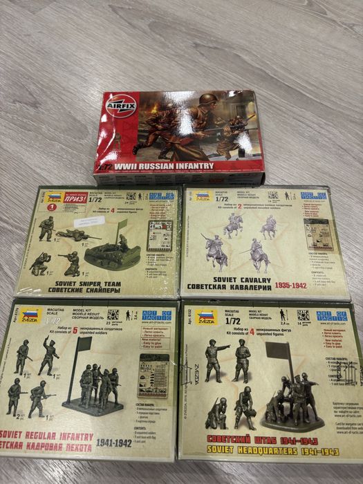 Набір фігурок солдати 1/72