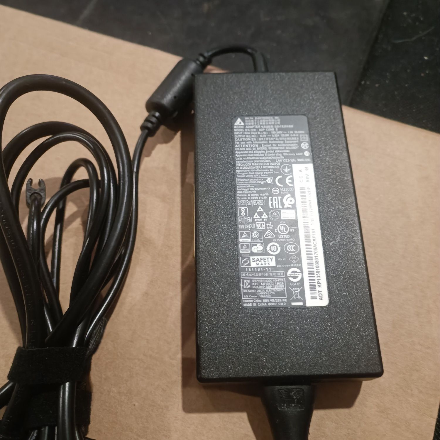 Zasilacz do laptopów Acer 19,5V 6,92A 135W wtyk 5,5x1,7mm