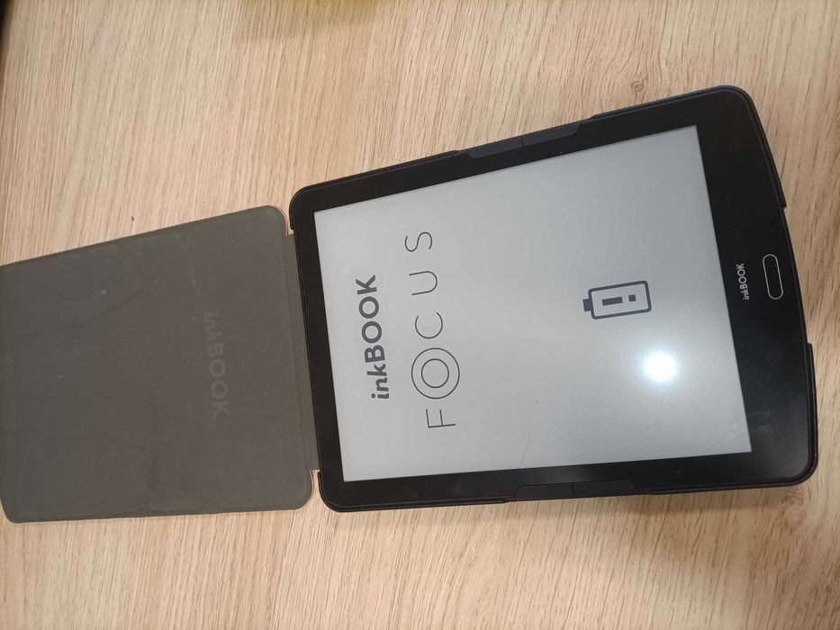 Inkbook Focus Black + etui Twist + 1400 ebooków e-czytnik książek eink