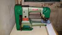 Várias Máquinas de Costura de malhas trifásicas (2)