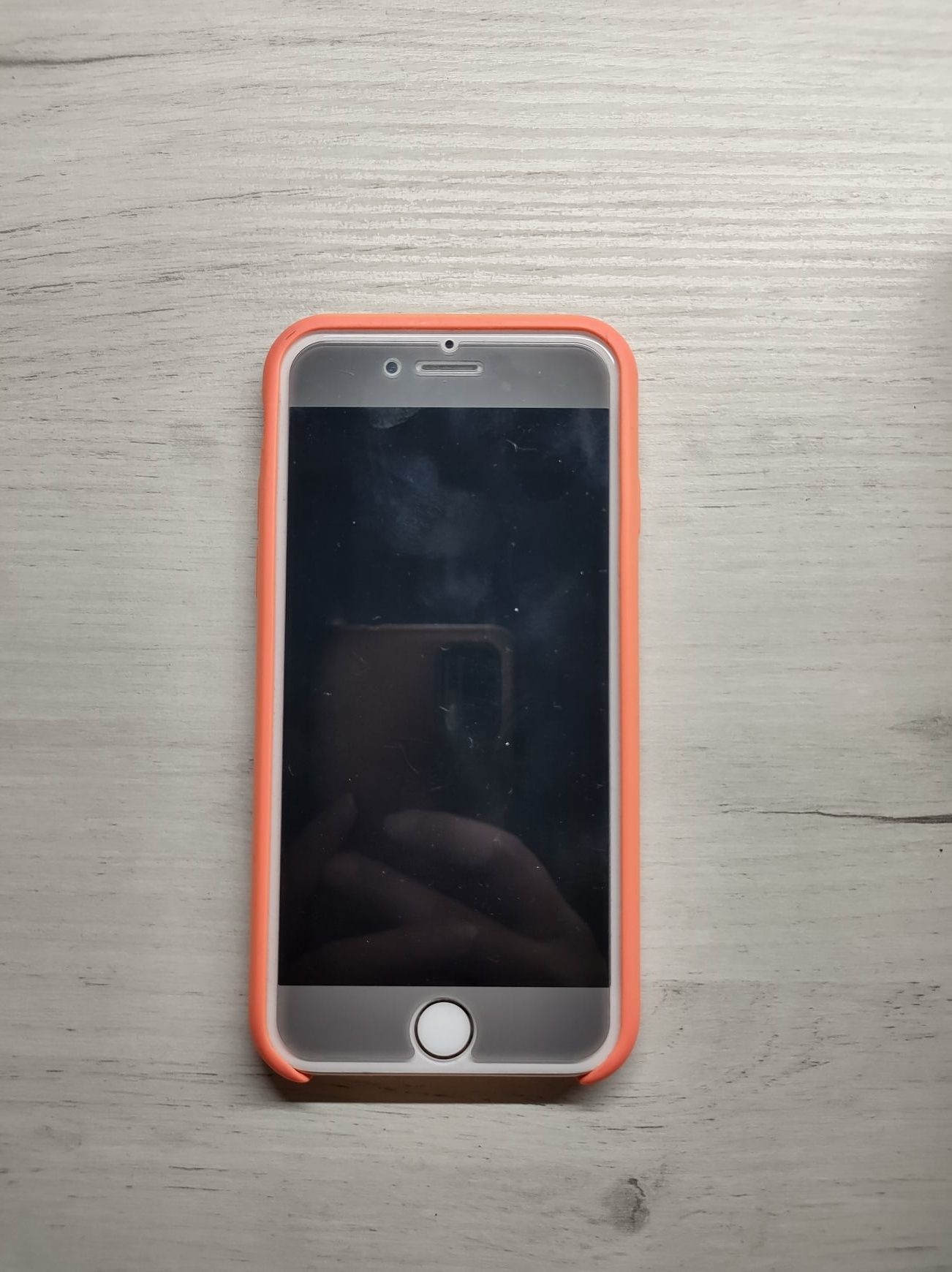 iPhone 6s różowy z etui, ze szkiełkiem prywatyzującym i dwoma kablami