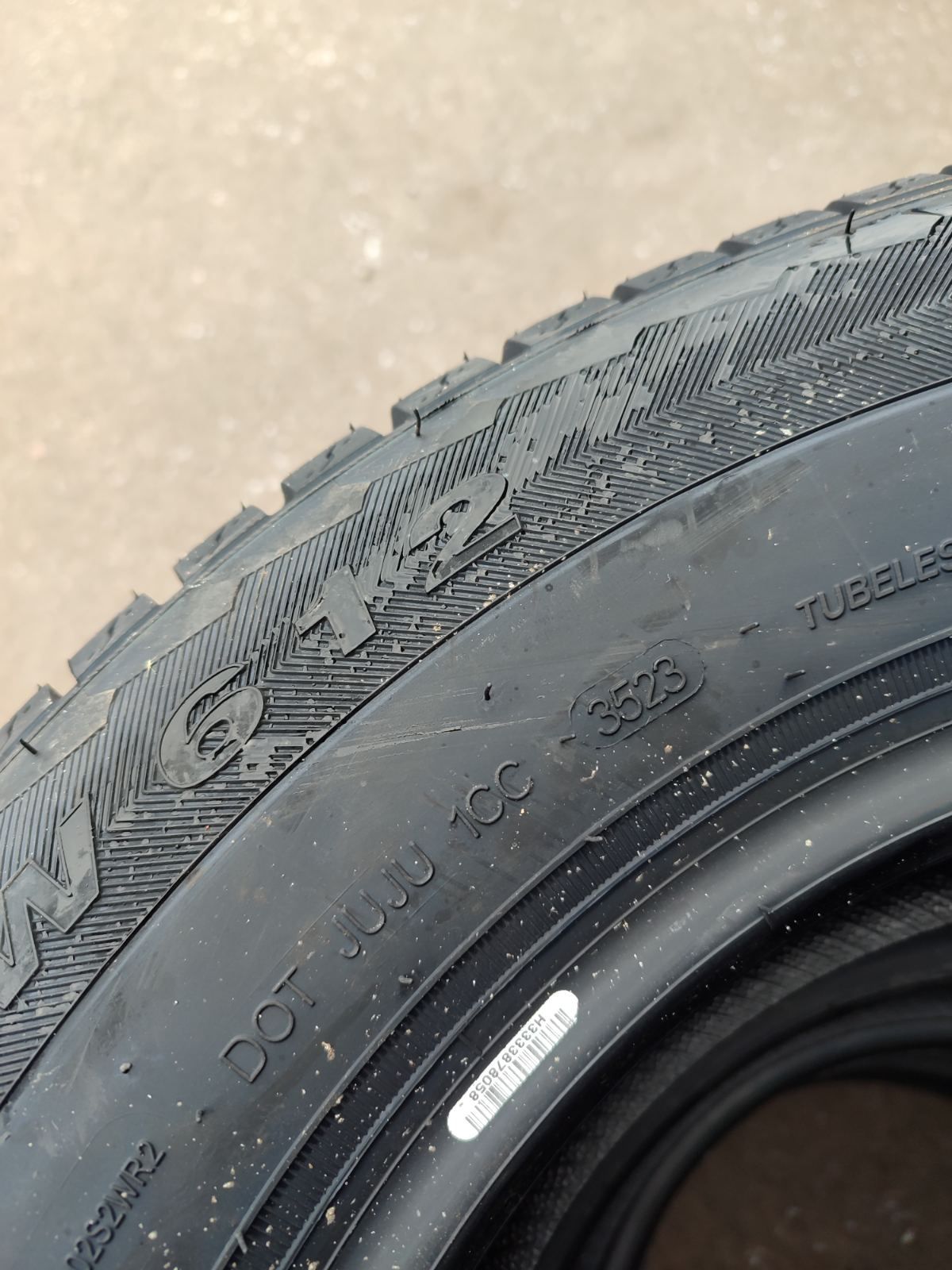 Зимова шина Goodride SW612 205/70 R15C 106/104R