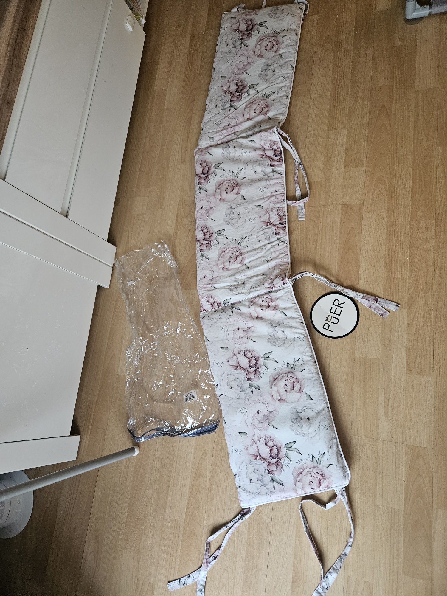 Ochraniacz 180cm PUER piwonie kwiaty do łóżeczka na szczebelki