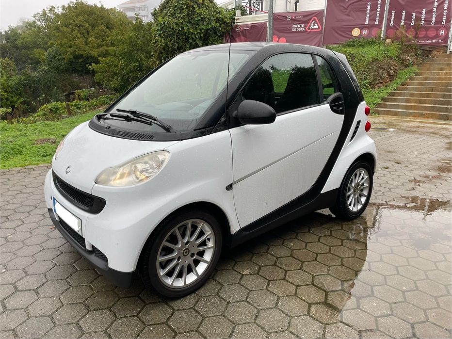 Smart Fortwo CDI (diesel/gasóleo) com Direção Assistida - 146000km