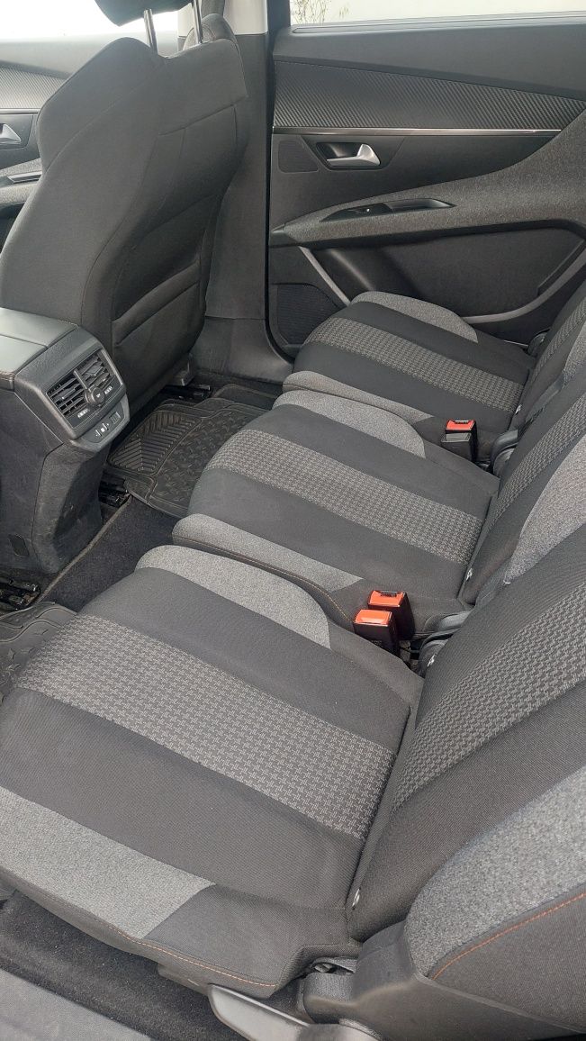 Peugeot 5008 1.6hdi cx aut 7Lug 2017