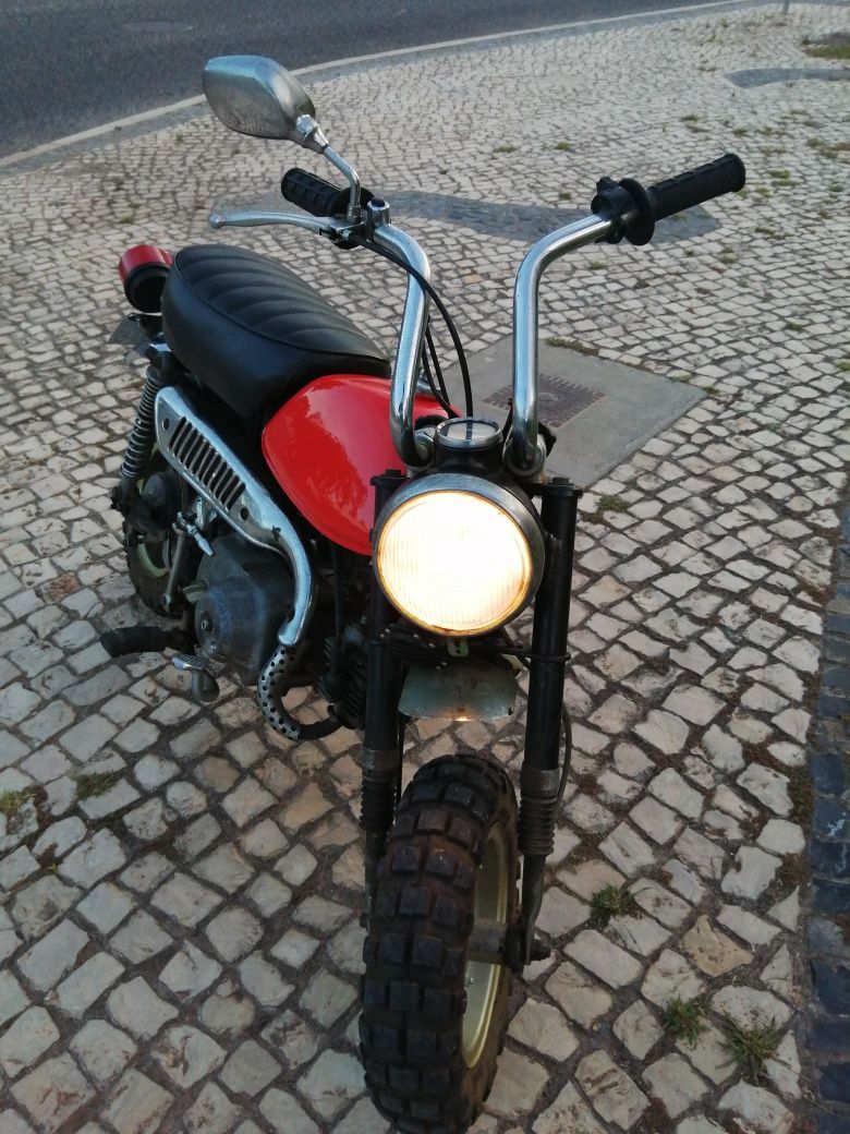 HONDA Z50J MINI TRAIL. Único dono. Ou troco por Transalp ou Varadero.