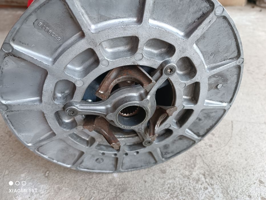 Polaris rzr 1000 задній варіатор