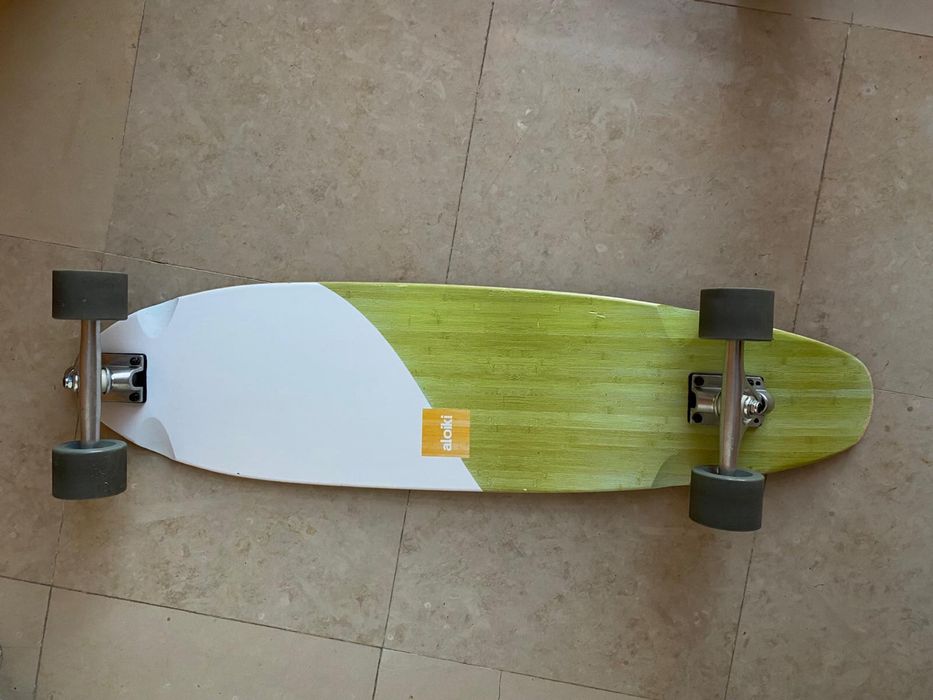 Skate longboard marca Aloiki
