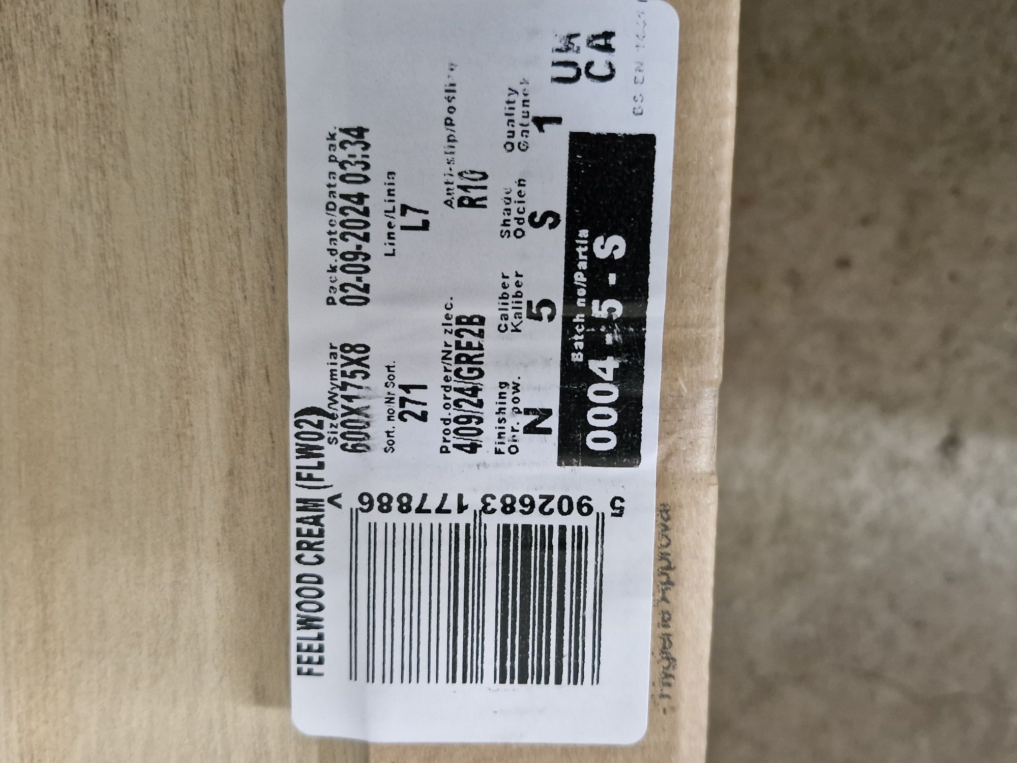 Płytki Gres szkliwiony Feelwood Creme 17.5x60 cm