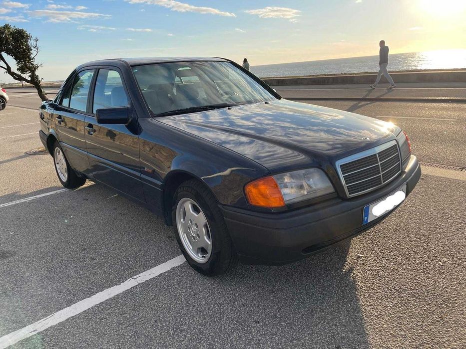 Mercedes C220D (W202) de 1994 - Bom estado geral