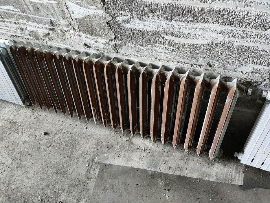 Grzejnik aluminiowy i żeliwny