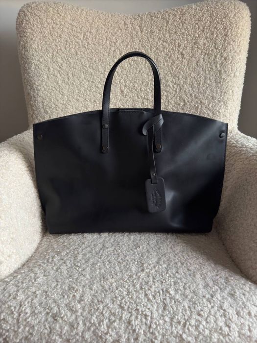 Чорна велика сумка