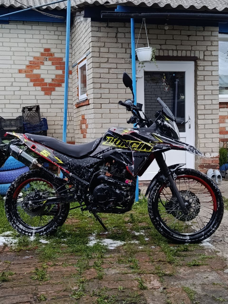 Продам мотоцикл LONCIN LX200GY-7a