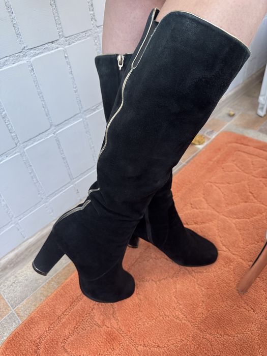 Зимові натуральні замшеві чоботи