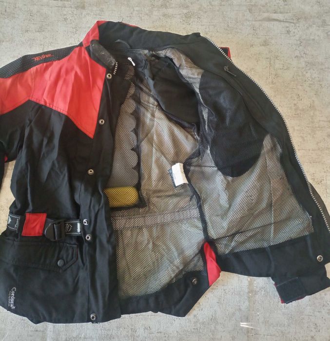 Мотокуртка б/у в хорошем состоянии