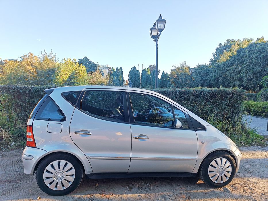 Mercedes Benz A160