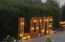 Sprzedam drewniany napis LOVE Boho