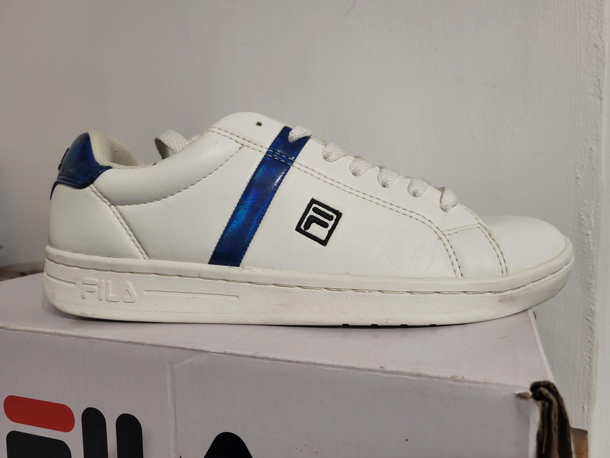 Fila damskie snakersy r 38