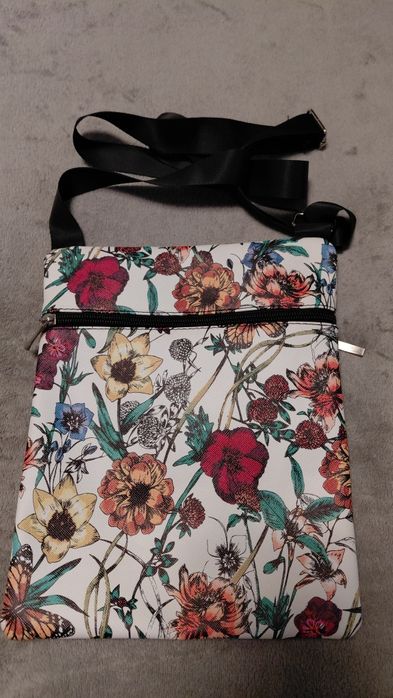 Torebka listonoszka 20x25 cm