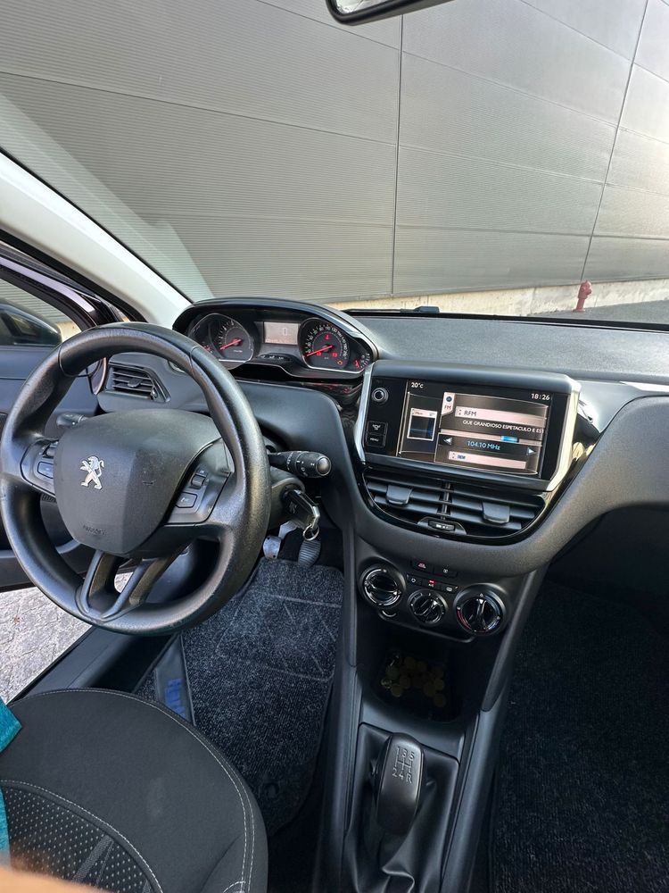 Peugeot 208 1.2 PureTech (2012) – 95.000km – Excelente Estado