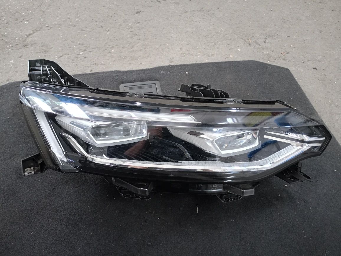 Renault Talisman lampa przód prawa