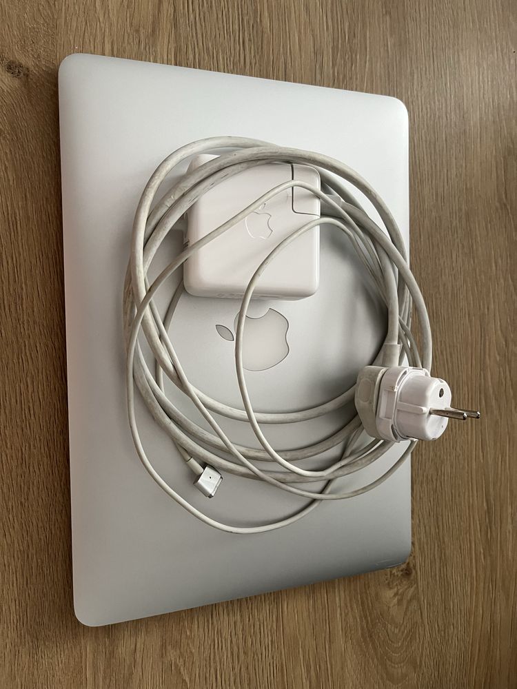 Macbook pro 13 2013 / 8 / 256 / A1502