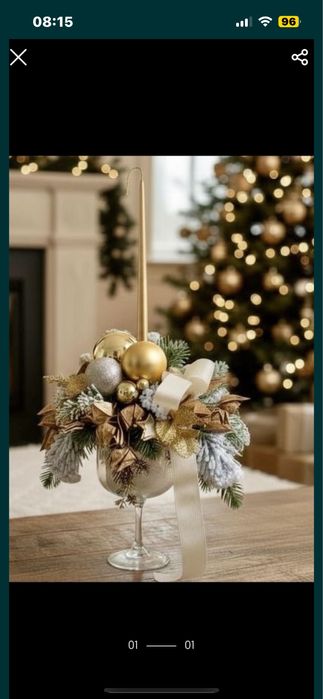 Stroik świąteczny ze świecą w kolorze złota