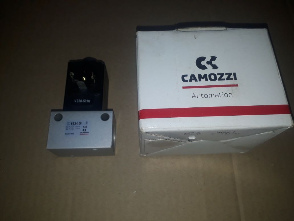 Пневмораспределитель CAMOZZI 623-15F-A6E