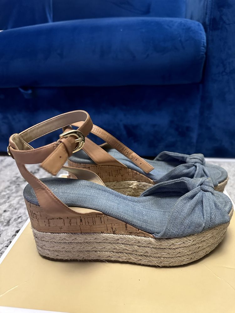 Босоніжки джинсові michael kors 40р, 8.5US