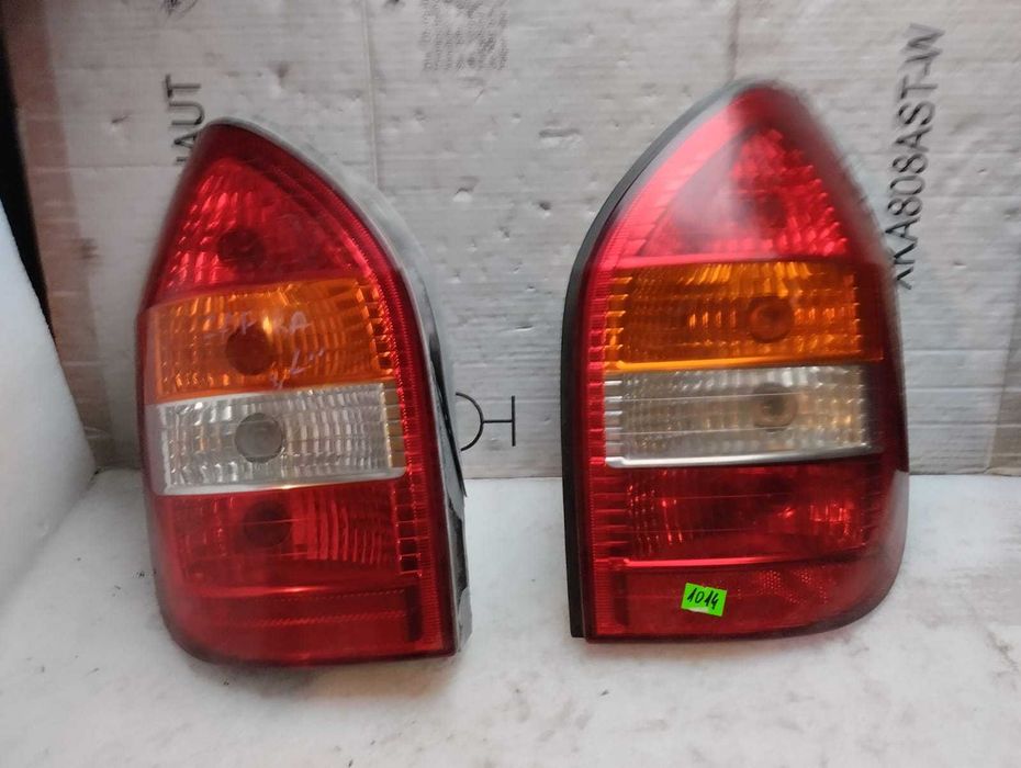 Lampa tylna Opel Zafira