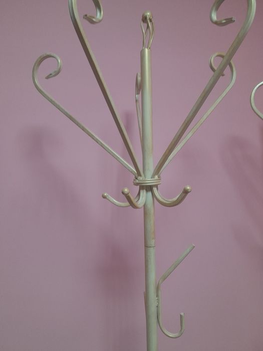 Вішалка для одягу