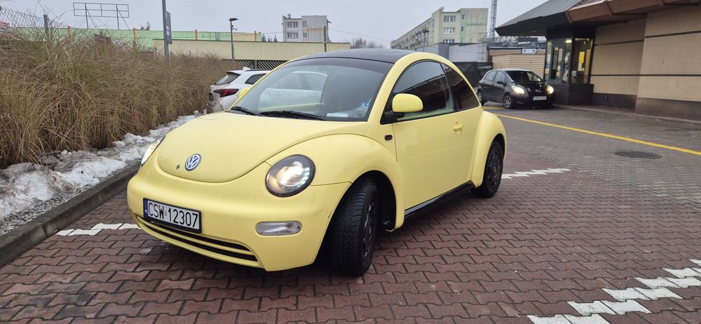 VW New Beetle 00