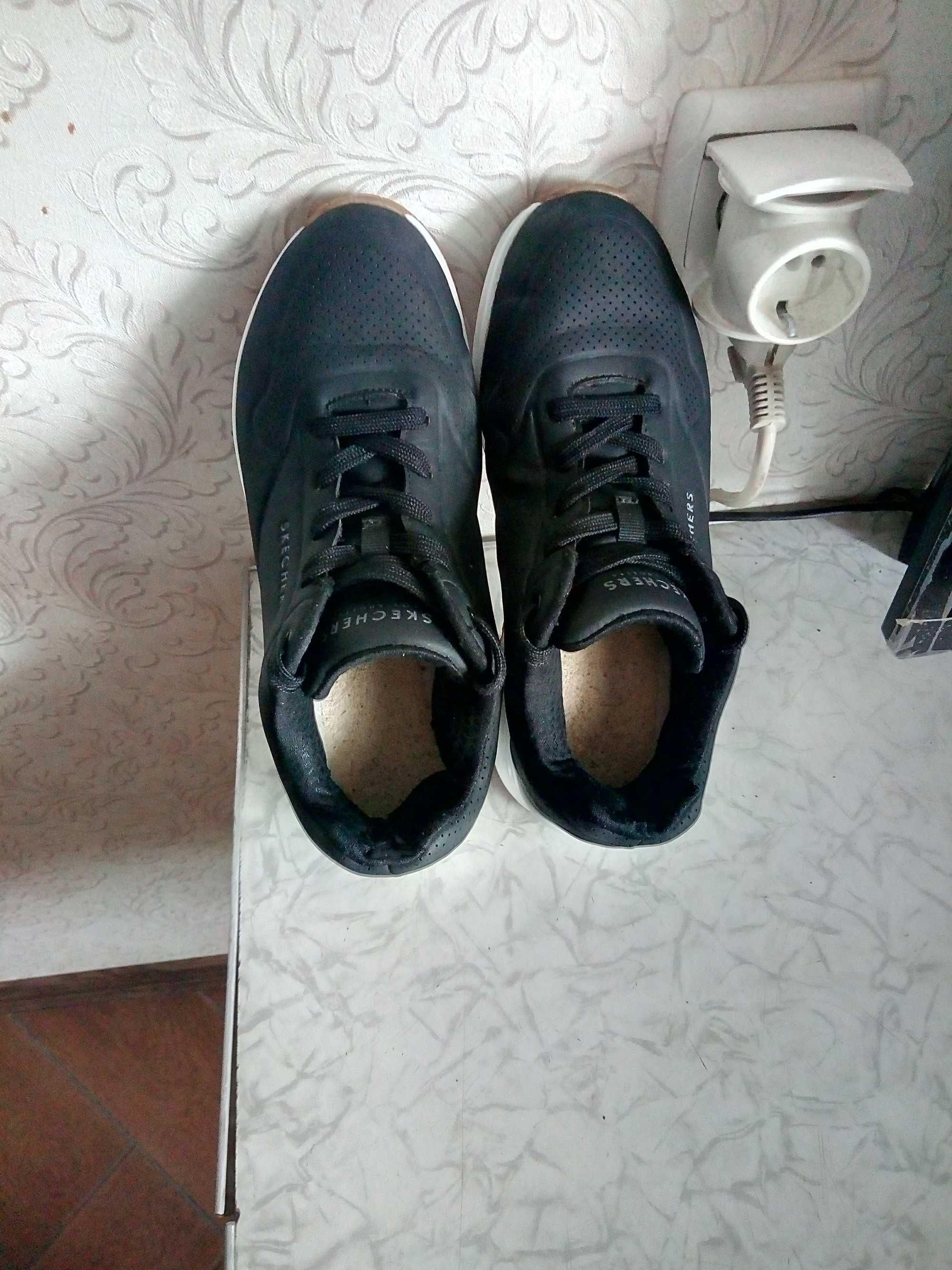 Продам кросівки Skechers los angeles original