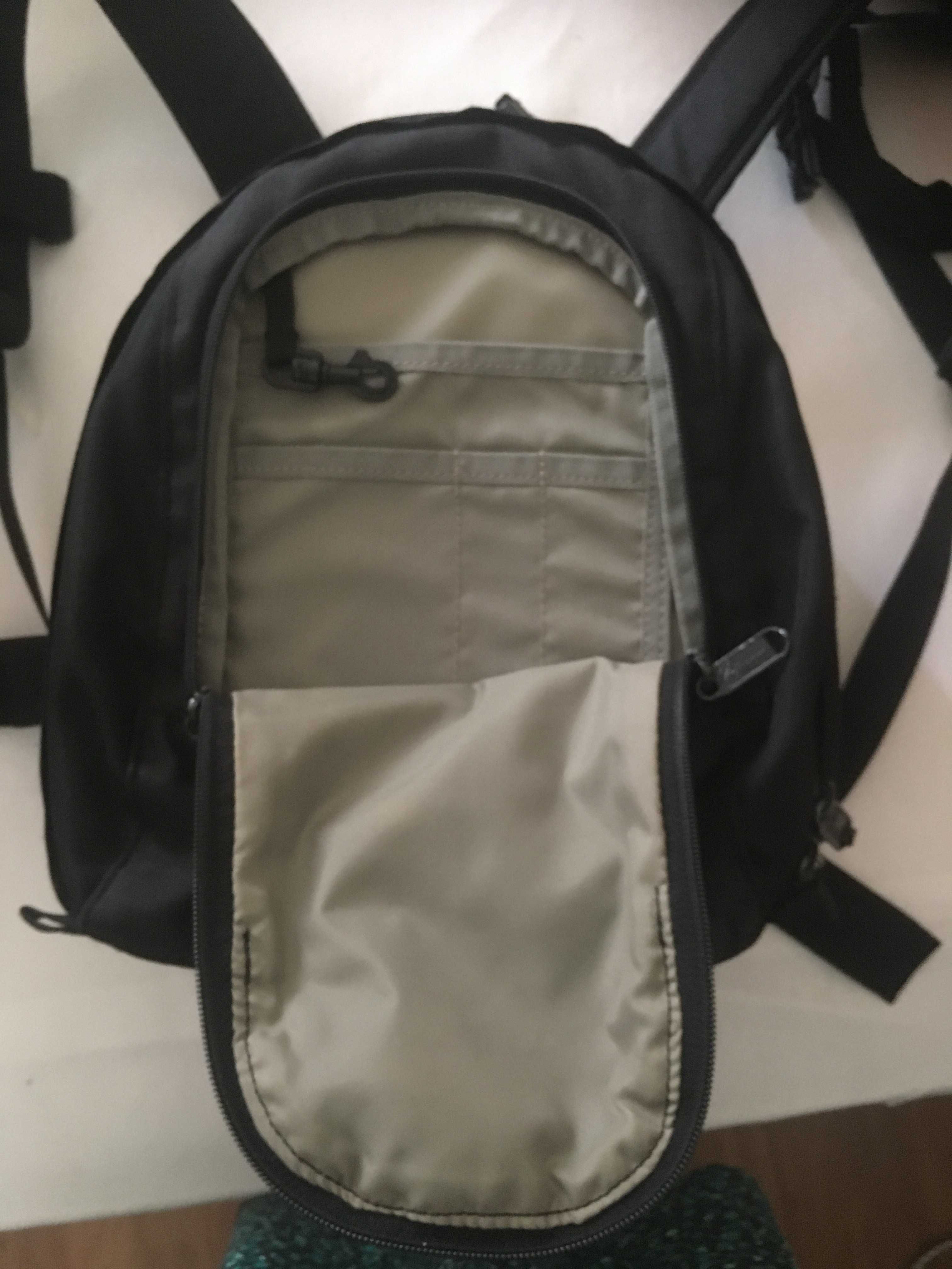 Mochila Fotografica Lowepro 100 Trekker