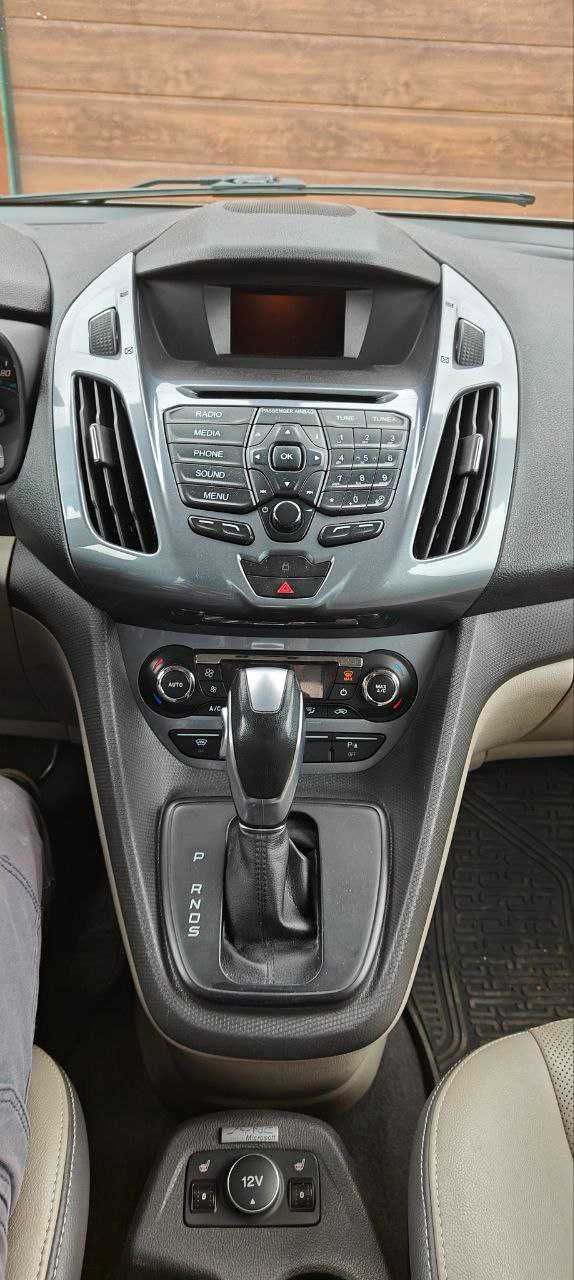 Ford Transit Connect Titanium