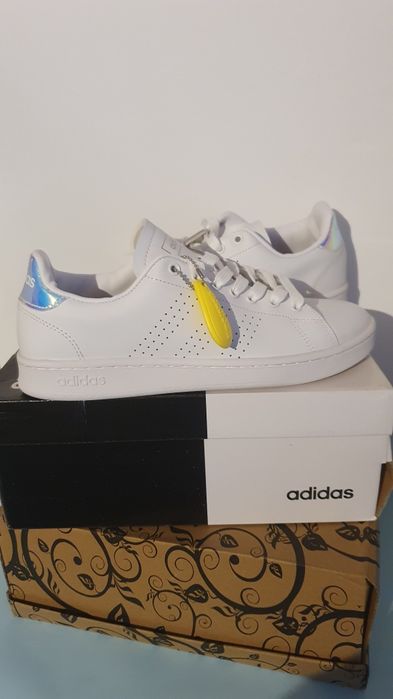 Sneakersy nowe damskie sportowe Adidas Advantage rozmiar 41 1/3