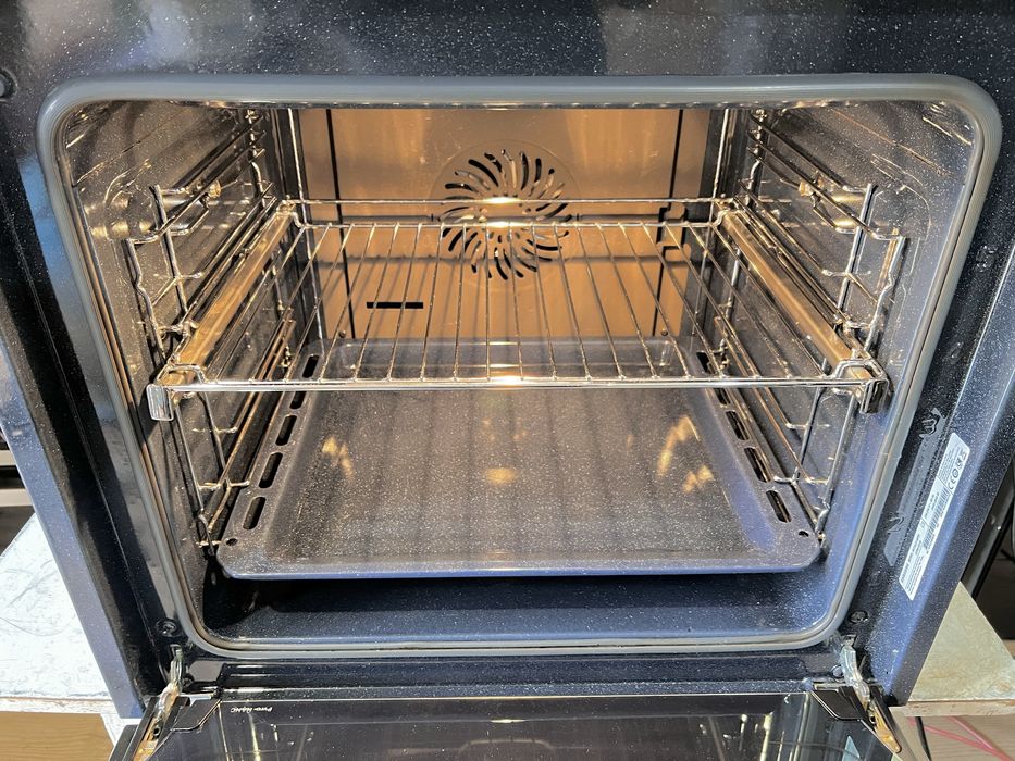 Духовка духовка Samsung (Малайзія)