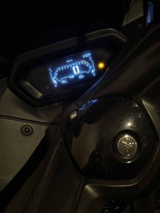 XMAX 2023 como nova