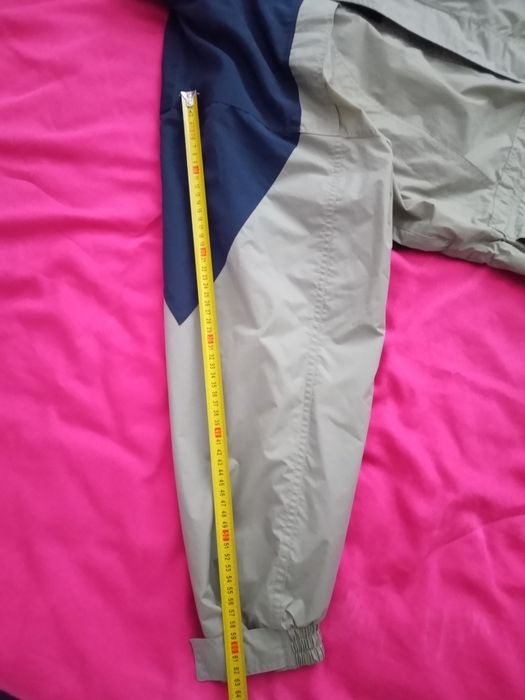 Вітровка легка. Нова