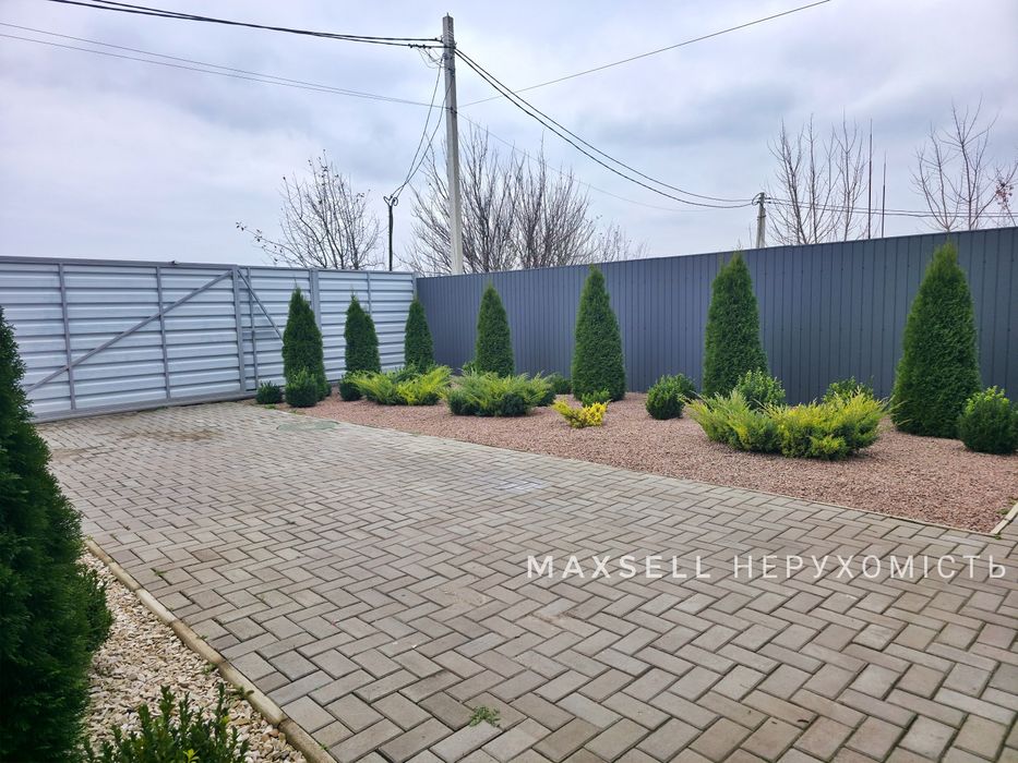 Сучасний будинок з новим ремонтом на Косівщині