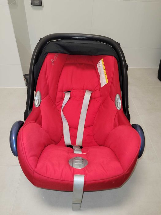 Fotelik samochodowy Maxi-Cosi CabrioFix Vivid Red (0-13 kg)