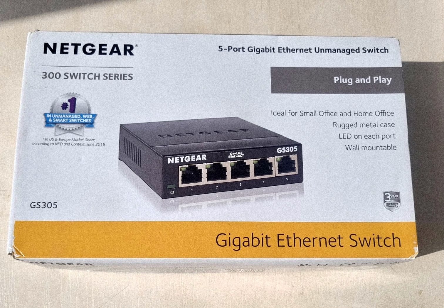 Комутатор Netgear GS305