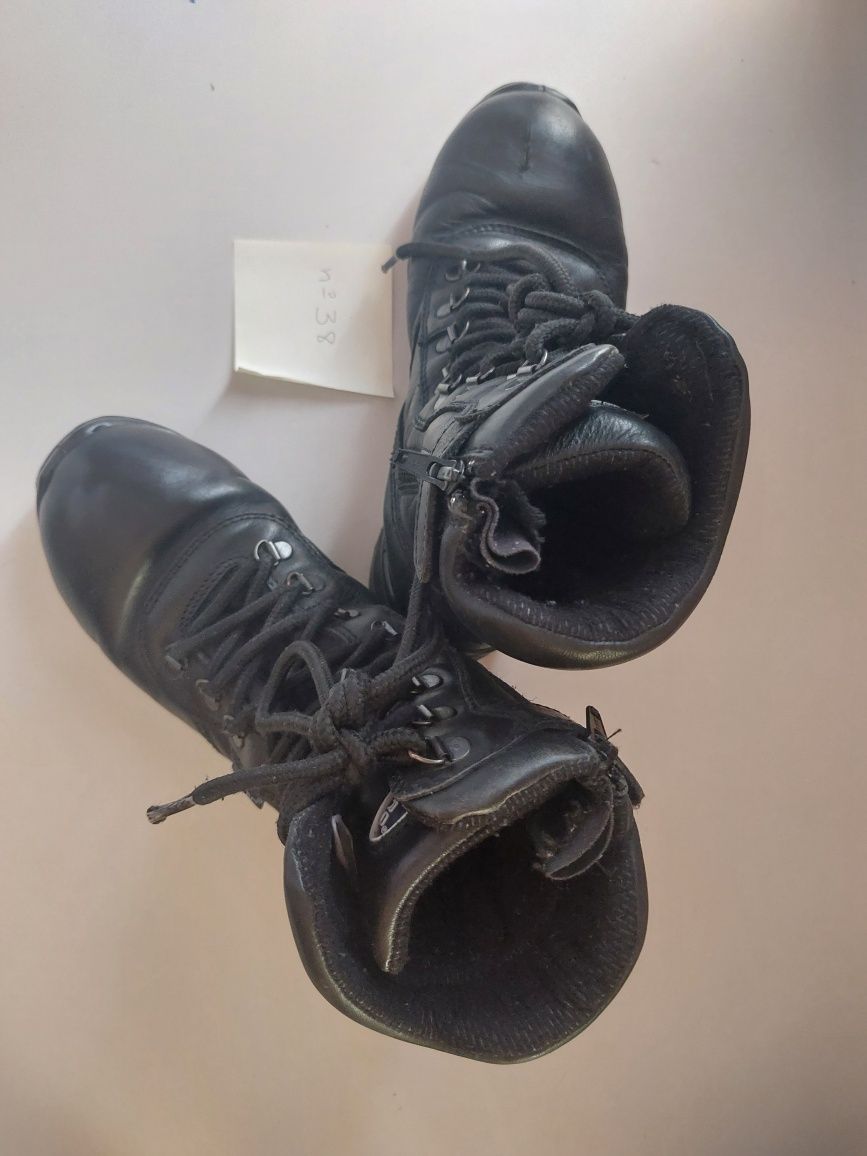 Calçado, botas militar,  Colegio Militar