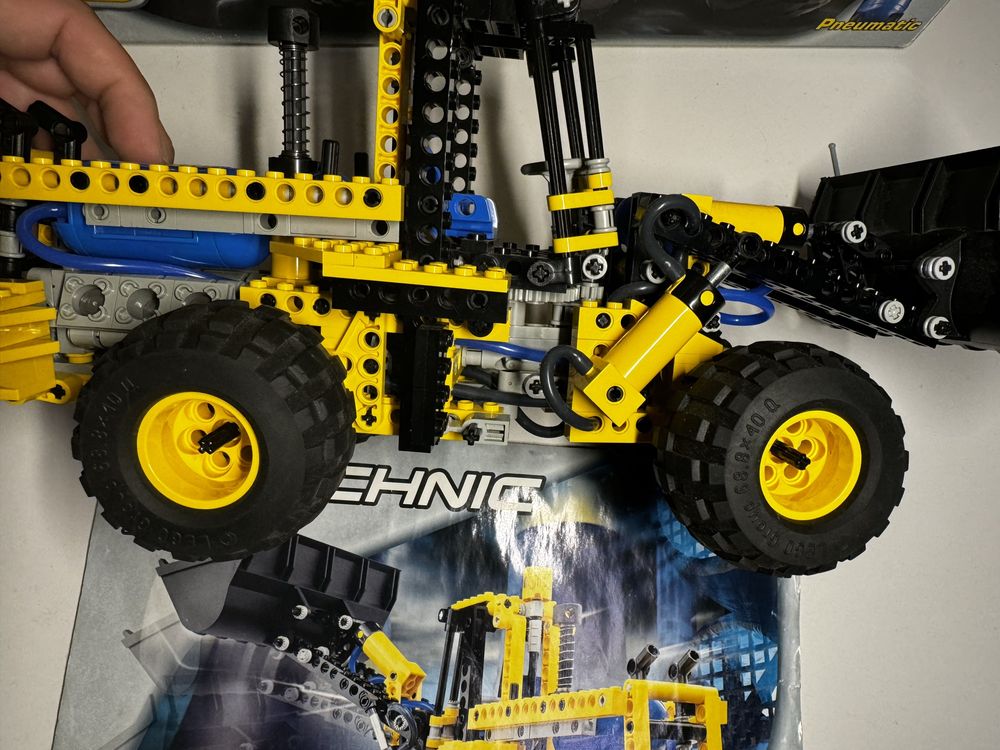 Lego technic 8464 koparka duza pneumatic