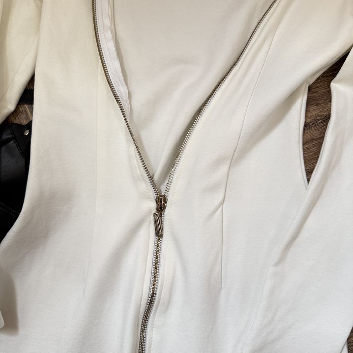 Сукня яка підкреслить фігуру