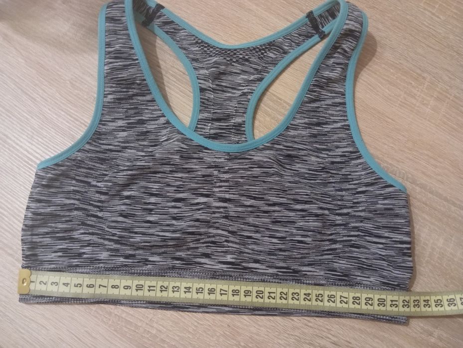 Жіночий спортивний топ