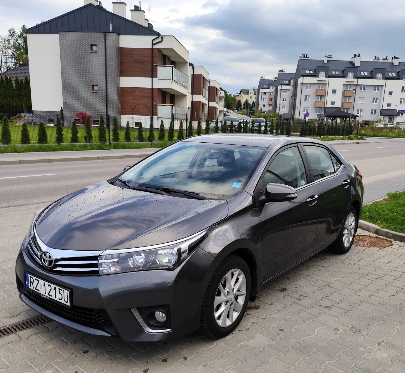 Toyota Corolla 1,6 benz 2015  SALON POLSKA LPG